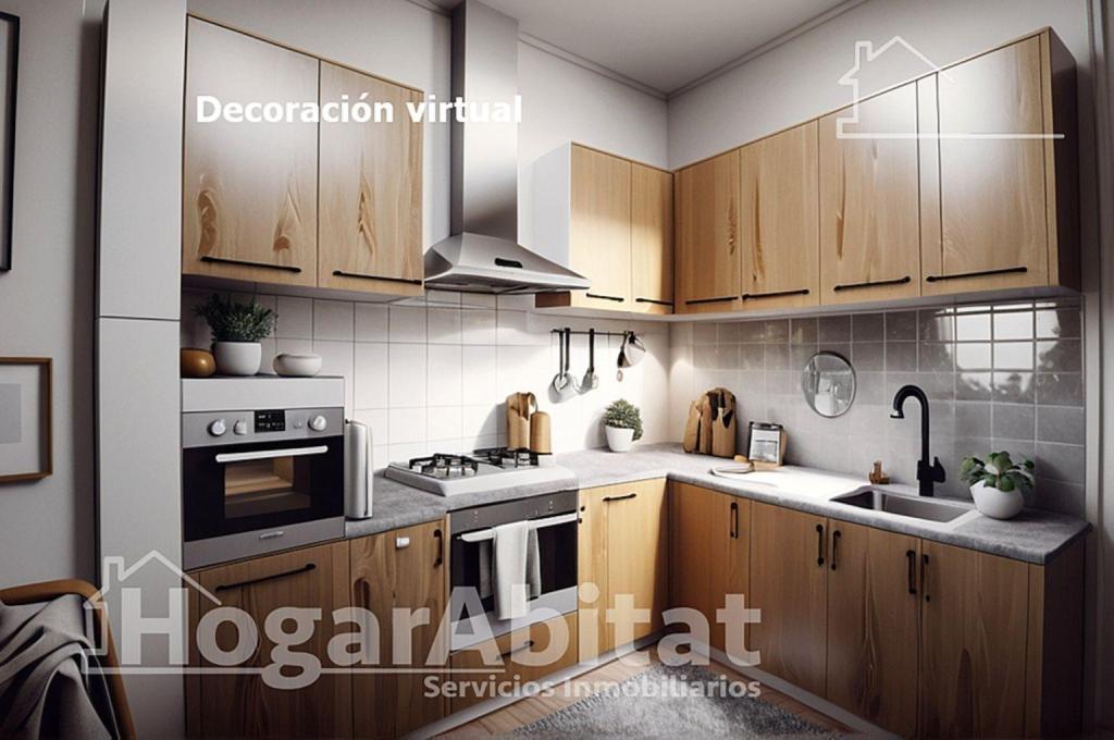 AMPLIA CASA CON LOCAL COMERCIAL Y DOS TERRAZAS en Picassent - Imagen 1