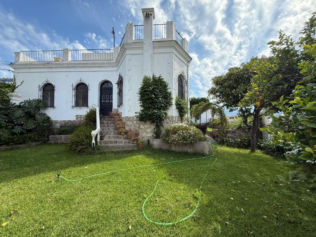 ESPECTACULAR CHALET EN ALEXANDER HENDERSON en Algeciras - Imagen 1