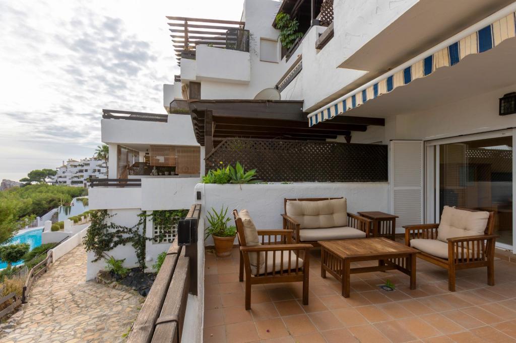 PISO EN MARINA DEL ESTE en Almuñécar - Imagen 1