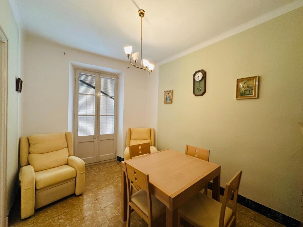 Casa -céntrica- en Amposta - Imagen 1