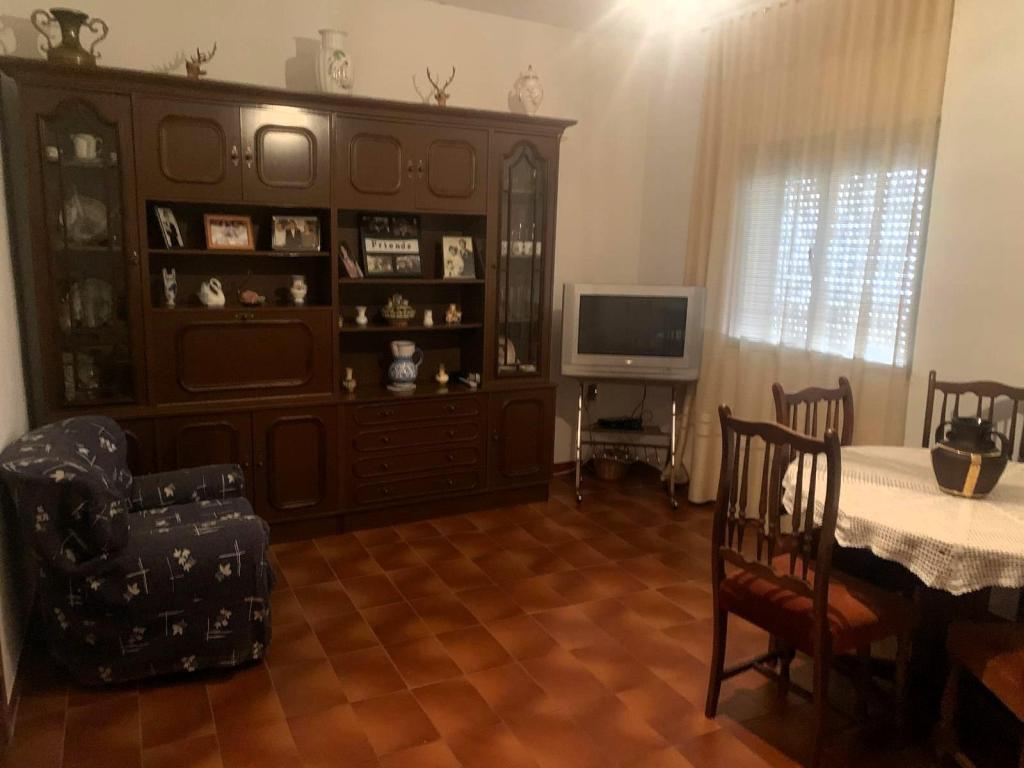 CASA EN VALDEOBISPO en Plasencia - Imagen 1