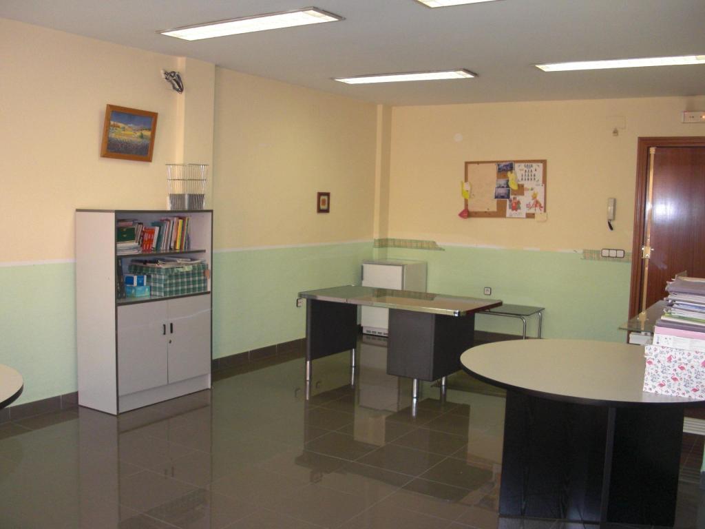 OFICINA PARA ALQUILAR en Camas - Imagen 1