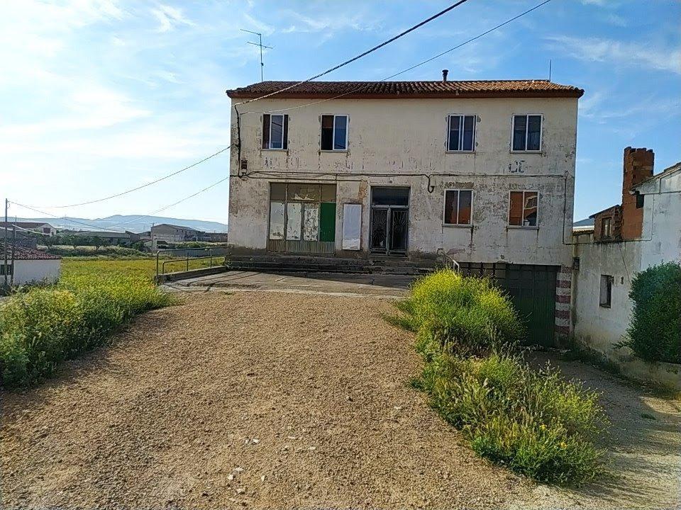 SE VENDE PROPIEDAD EN CALAMOCHA en Teruel - Imagen 1