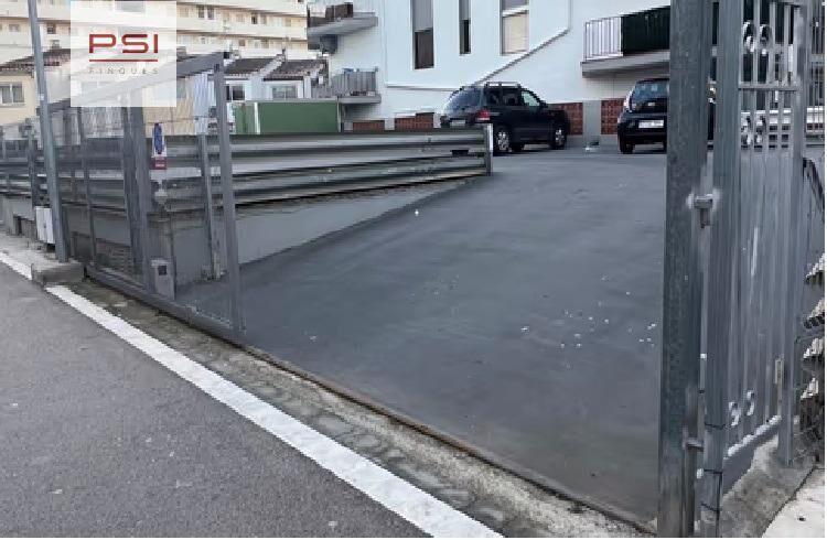 Alquiler de Parking en Empuriabrava en Figueras - Imagen 1