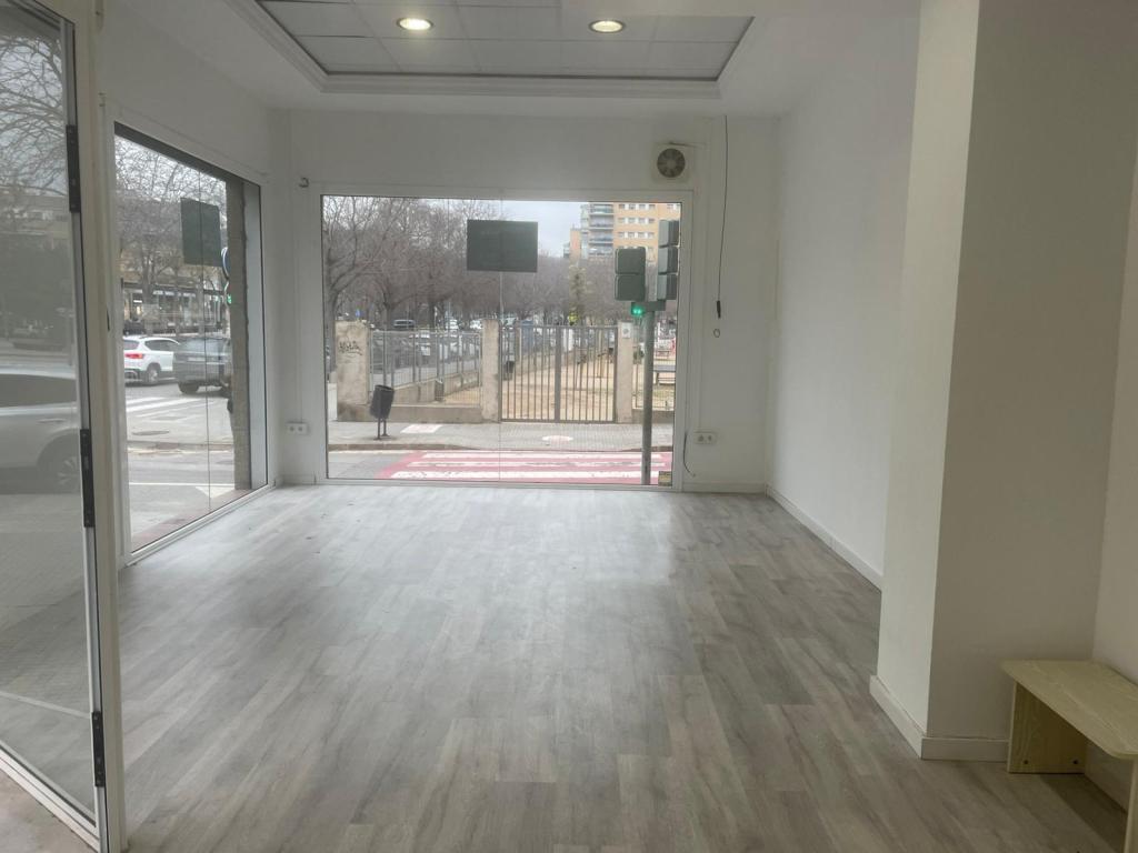Alquiler de Local en Viladecans en Viladecans - Imagen 1