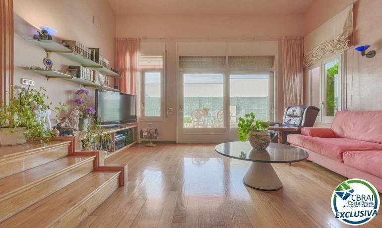 Venta de Casa en Roses en Figueras - Imagen 1