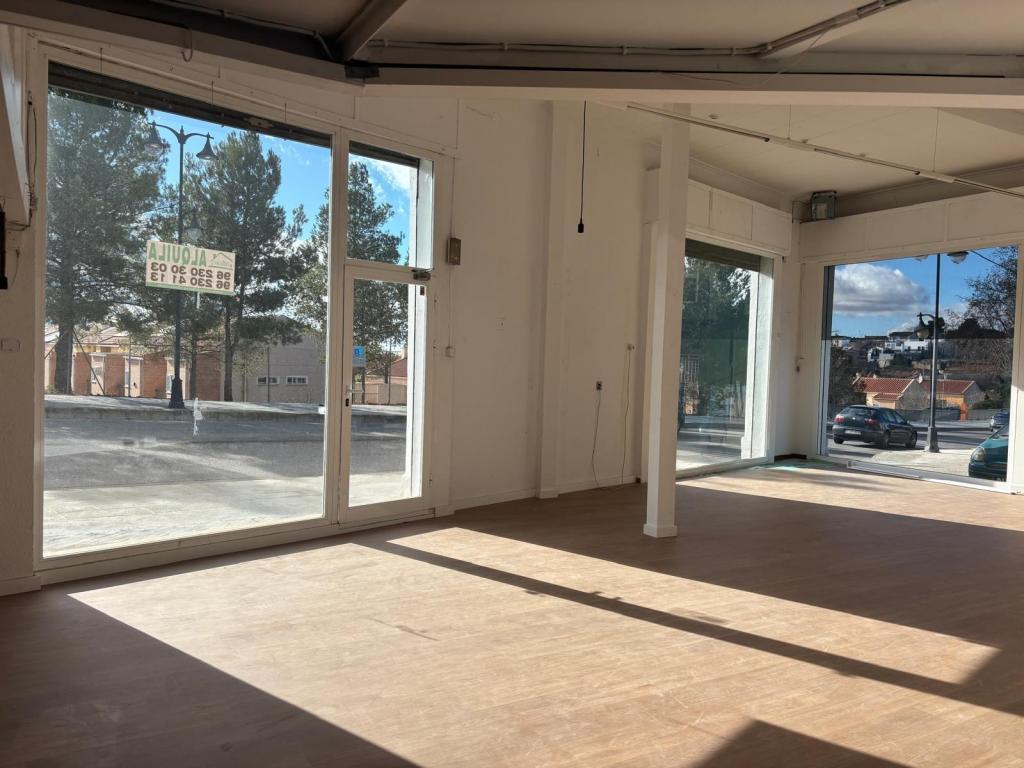 Alquiler de Local en Requena en Requena - Imagen 1