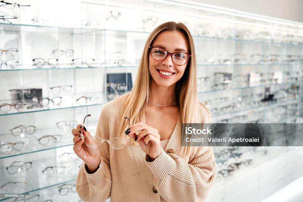 Augenoptiker/in (Arbeitsort Rheintal) in Feldkirch - Bild 1