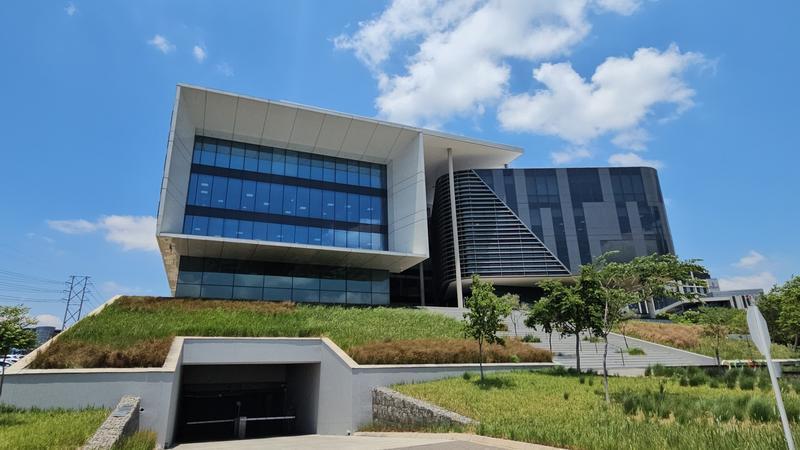 Commercial 2030-ref-18243 for Rent in Waterfall, Midrand in Tembisa - Image 1
