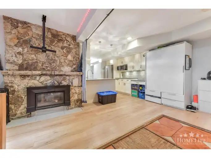 Basement 7437 GARFIELD DRIVE in New Westminster - Image 1