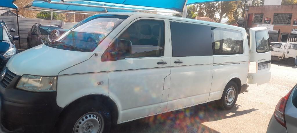 2009 VW Transporter 2.0 Engine Capacity Panel Van Diesel in Bedfordview - Image 10