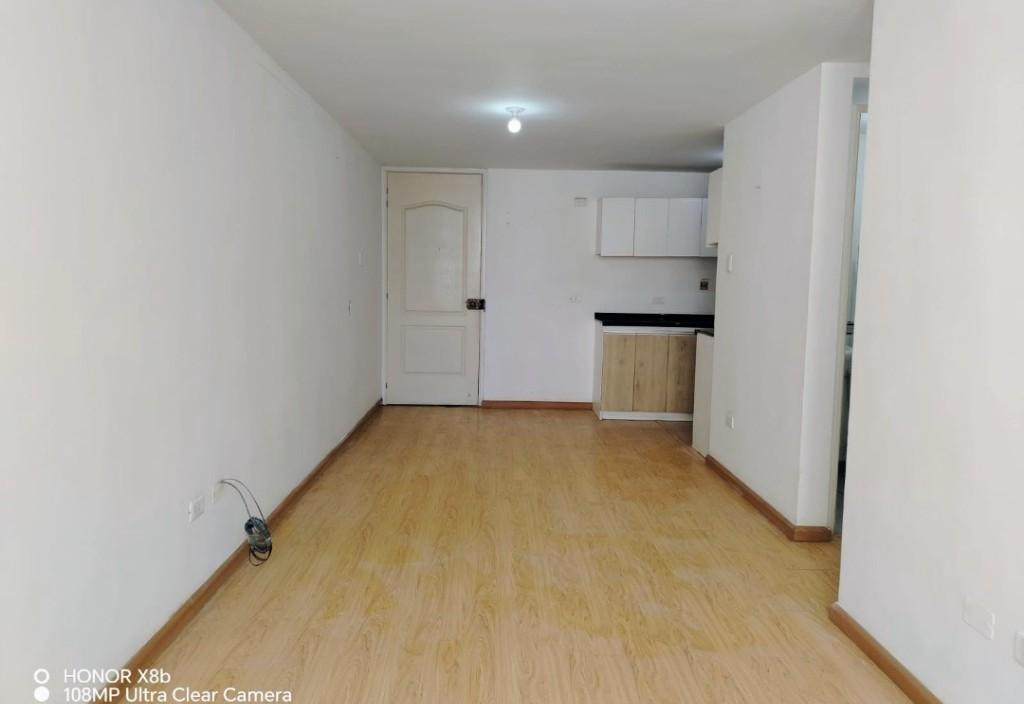 VENDO PRADERAS COMAS PISO 11 COSTADO UNSMP COMAS en Perú - Imagen 2