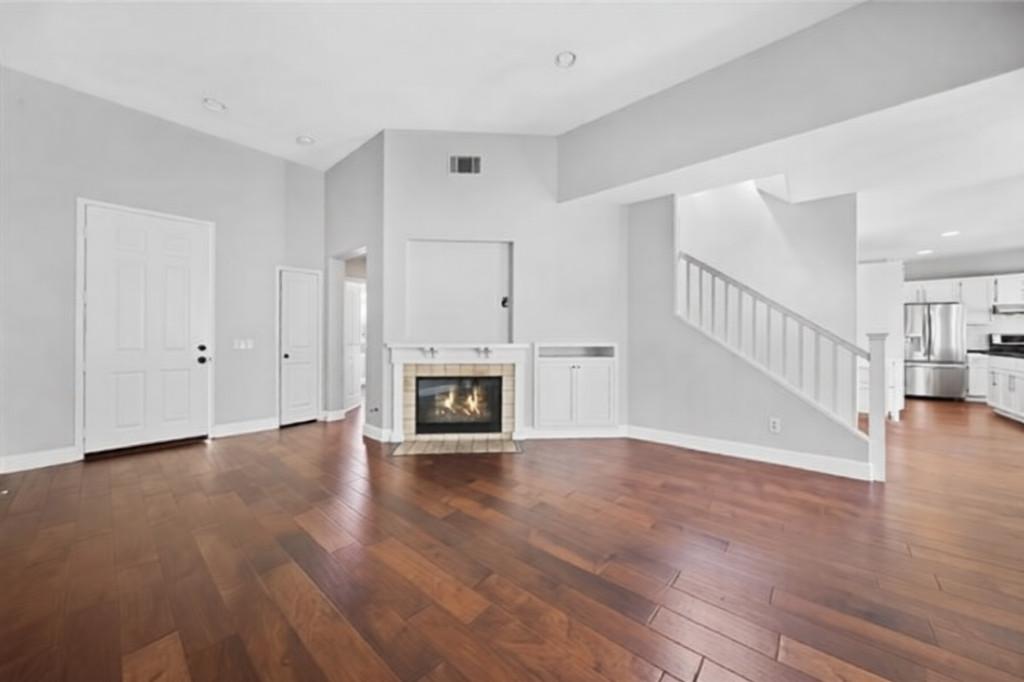 Beautifully Well Maintained Home For Rent in Orange - Image 7