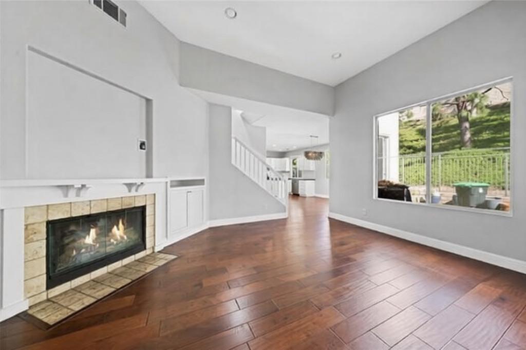 Beautifully Well Maintained Home For Rent in Orange - Image 8