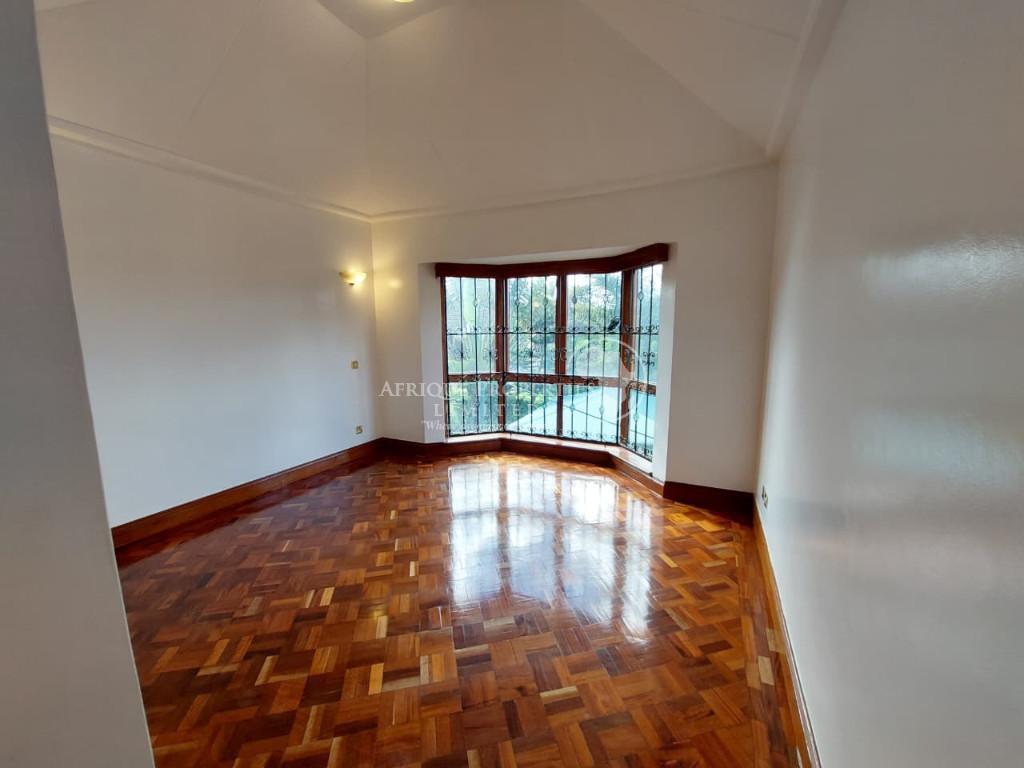 5 Bedroom All Ensuite Home+2DSQs For Rent In Runda in Kenya - Image 11