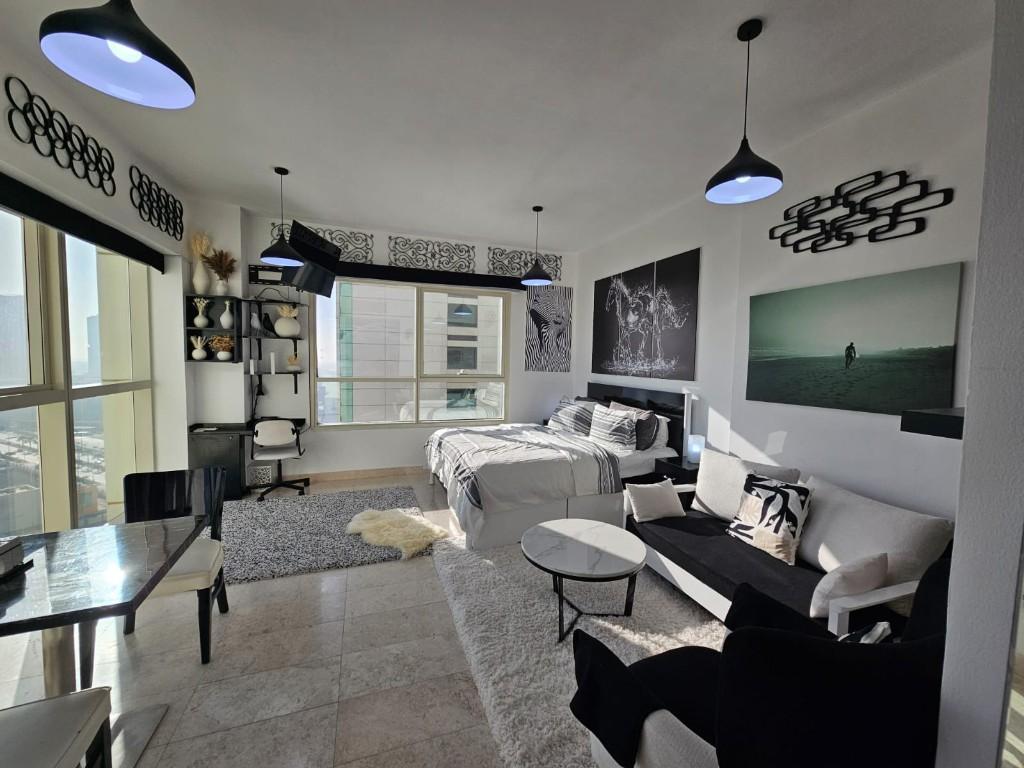 Studio Furnished I Vacant I For Rent in United Arab Emirates - Image 1
