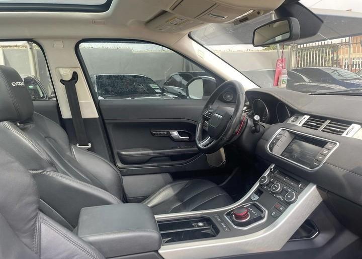 2019 Range Rover Velar SV Autobiography Call 07071885554 in Abeokuta - Image 3