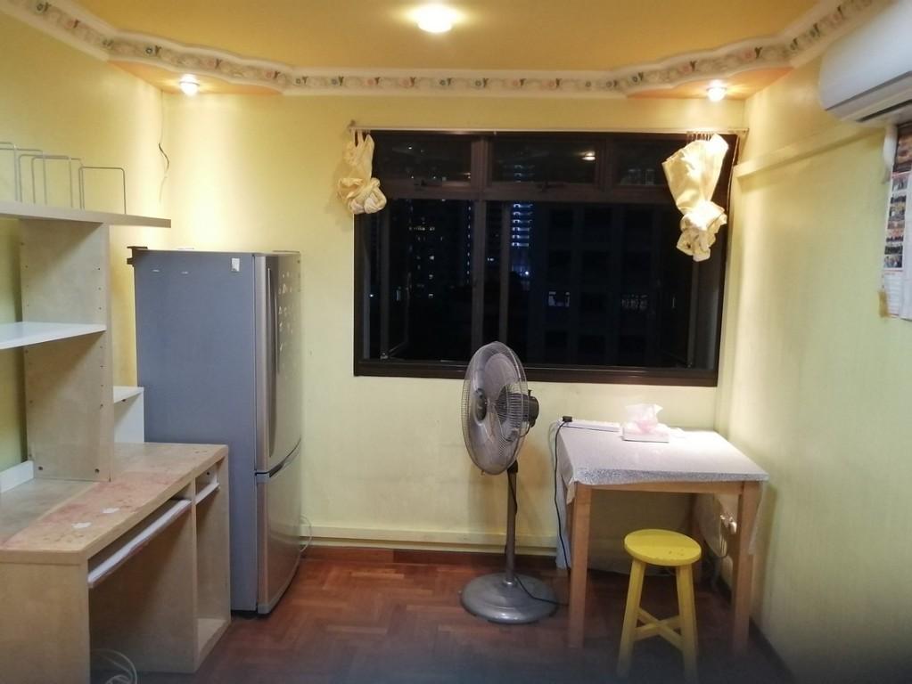 BEDROOM BESIDE TIONG BAHRU MRT STATION FOR RENT in Hougang - Image 1