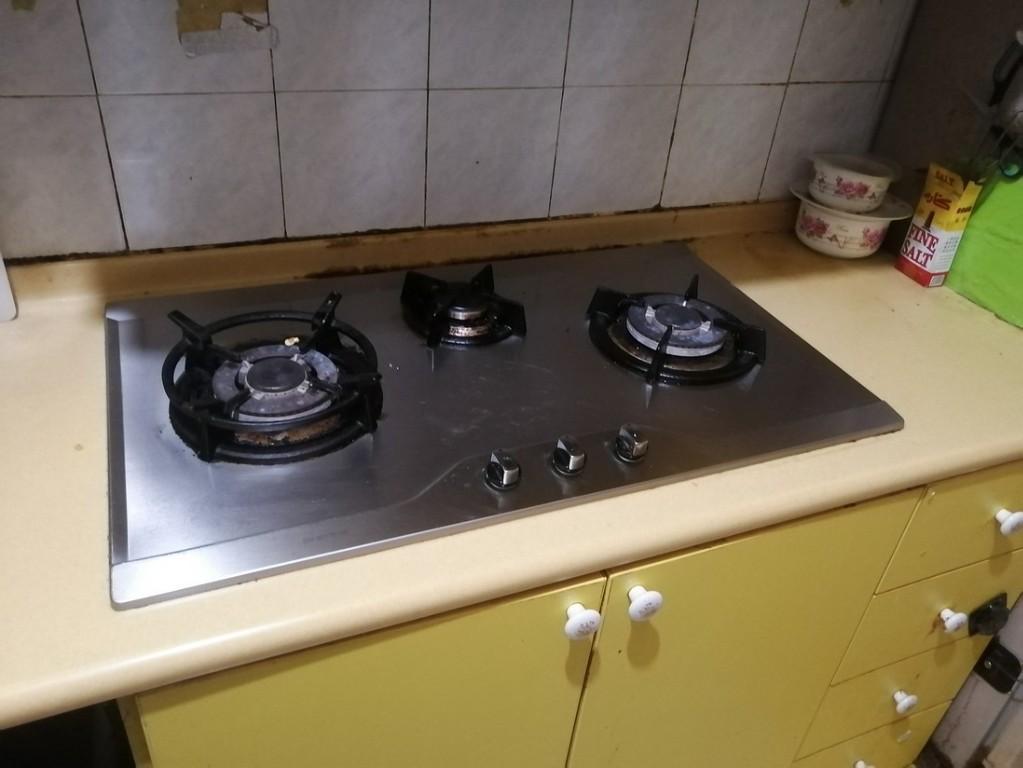 BEDROOM BESIDE TIONG BAHRU MRT STATION FOR RENT in Hougang - Image 9