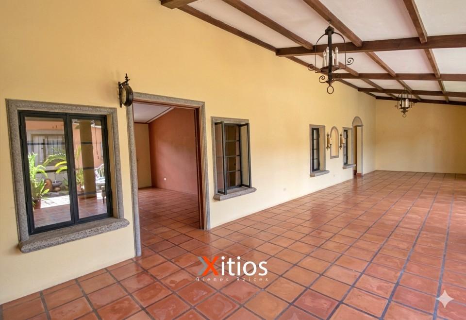 Venta de Casa en Cumbres de Cuscatlan SRA en Rosario de Mora - Imagen 8