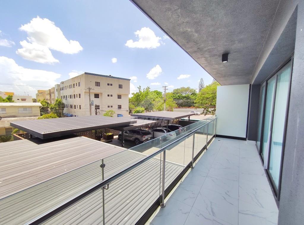 ESTUDIO LINEA BLANCA Y ROOFTOP CON GIMNASIO AREA MONUMENTAL en Santiago - Imagen 8