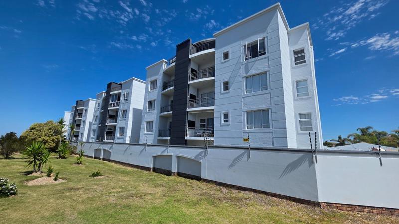 Apartment / Flat 1258-ref-2278 for Sale in Reebok, Reebok in Mossel Bay - Image 1