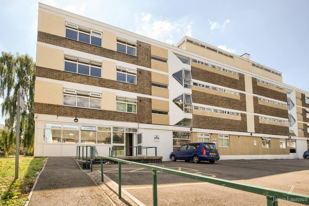 Fully Supported Accommodation available,Immediate Move In in Dudley - Image 3