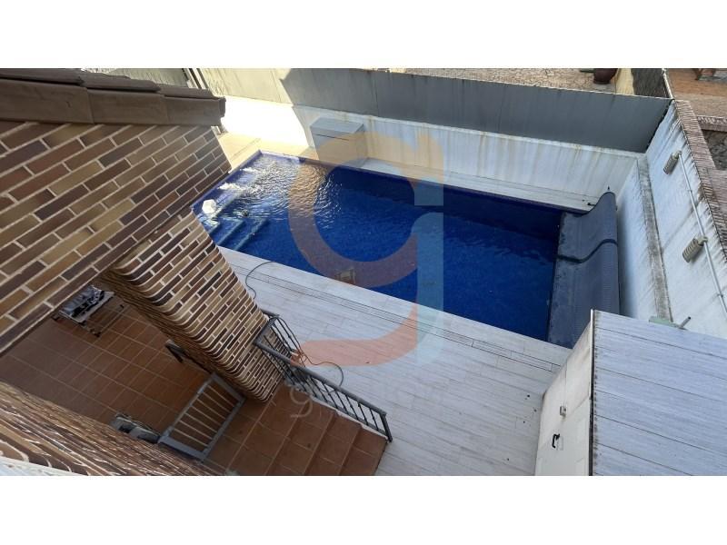 CHALET PAREADO EN VENTA en Arroyomolinos - Imagen 1
