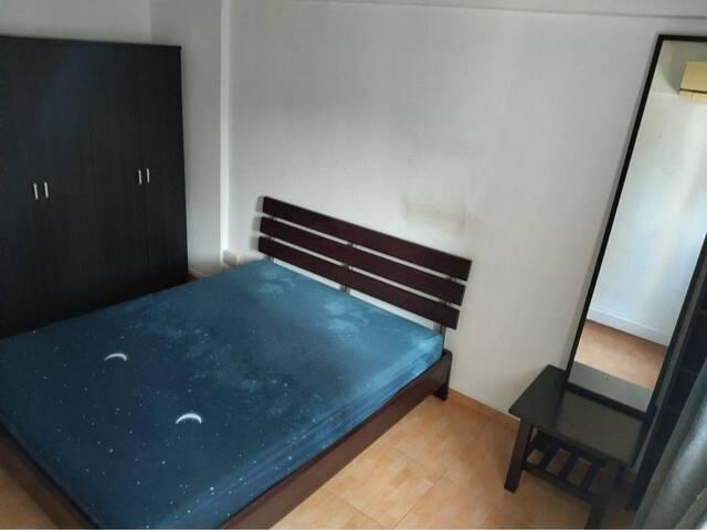 Common room in Bedok - Image 1