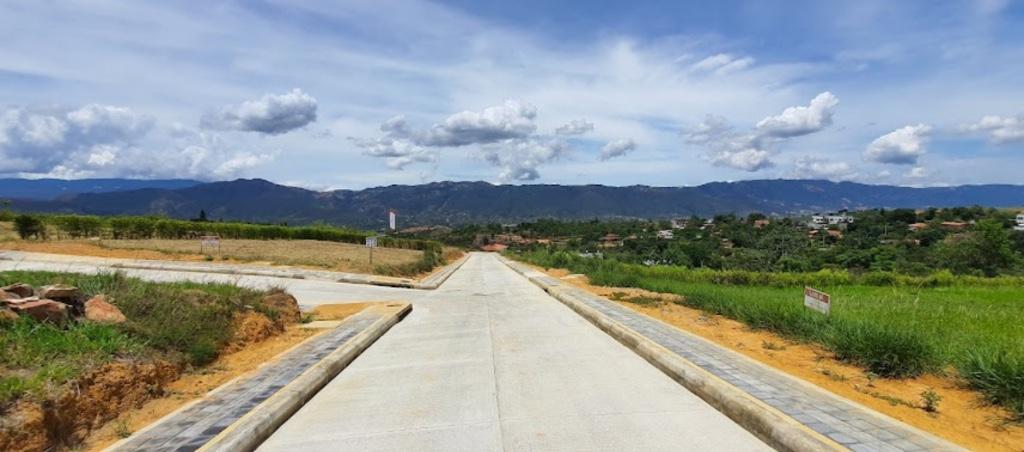 VENTA LOTE RUITOQUE BAJO. CONDOMINIO CAMPO RUITOQUE en Bucaramanga - Imagen 7