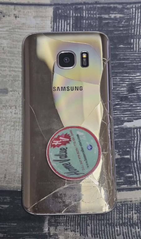 Used Samsung Galaxy S7 Gold Color in Las Piñas - Image 3