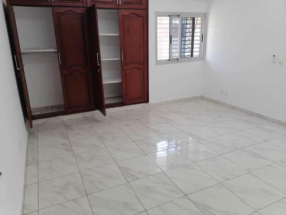A LOUER UN APPARTEMENT HAUT STANDING RIVIÉRA GOLF BEACH en Côte d’Ivoire - Photo 2