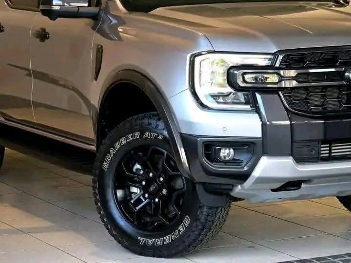 Ford Ranger 2.0 Biturbo Double-Cab Tremor 4WD in Orkney - Image 7