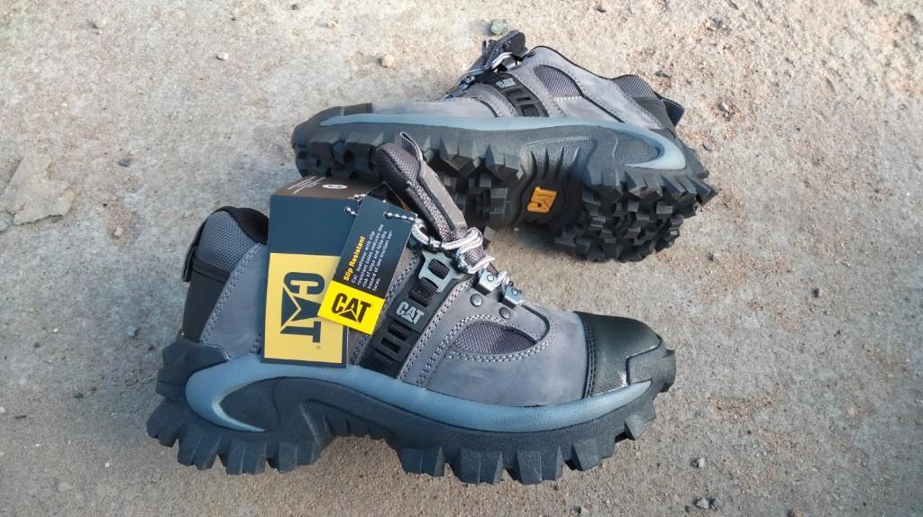 Men Outdoor boots Caterpillar Outdoor boots in Kenya - Image 9