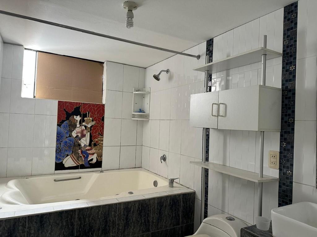 CASA-OFICINAS AV LA MARINA en Perú - Imagen 6