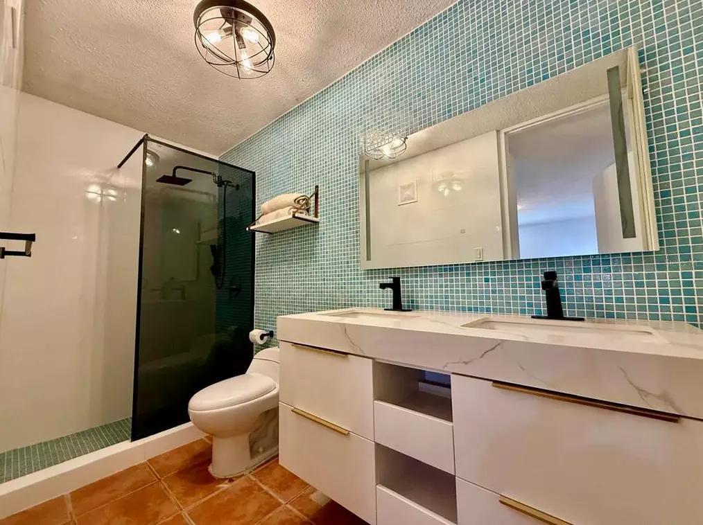 2 recámaras, 2 baños en Rincon Ocean Club en Guaynabo - Imagen 3