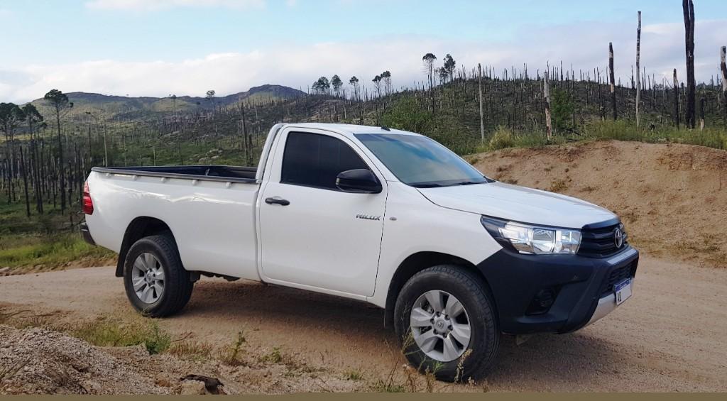 TOYOTA HILUX CABINA SIMPLE en Río Cuarto - Imagen 4