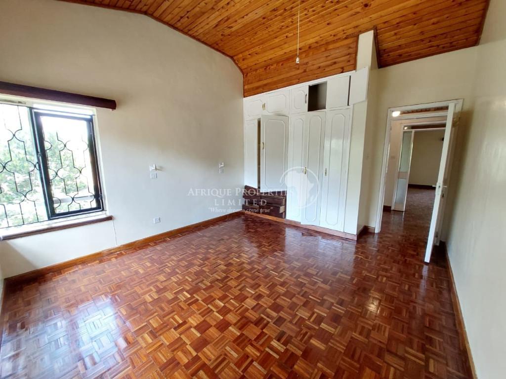 4 Bedroom Spacious House+Guest Wing For Rent In Runda in Nairobi - Image 10