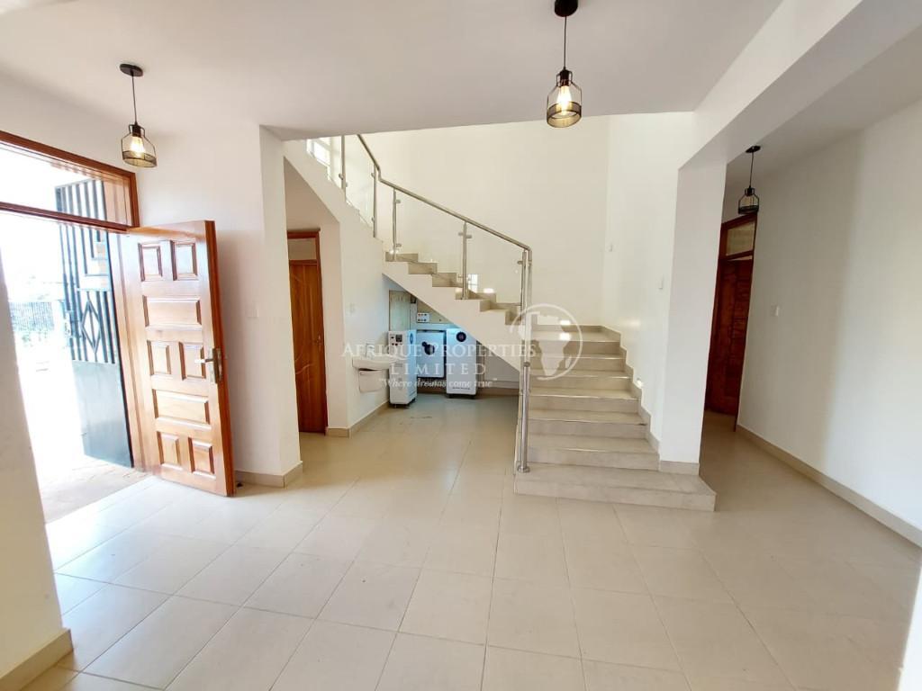 4 Bedroom All Ensuite House For Rent In Thika Greens Golf Estate in Kenya - Image 2