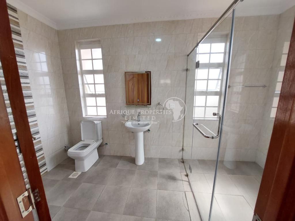 4 Bedroom All Ensuite House For Rent In Thika Greens Golf Estate in Kenya - Image 14