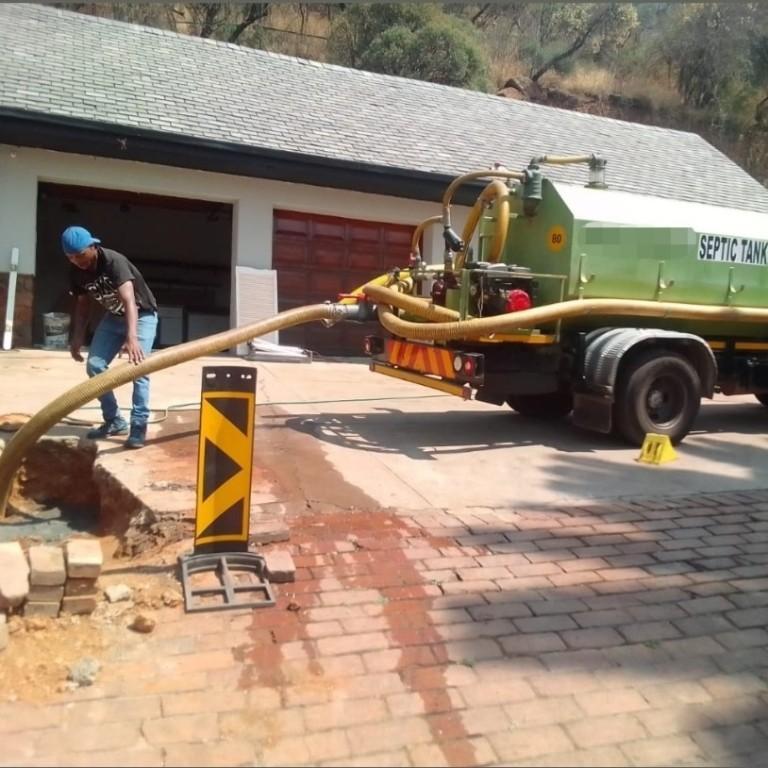 Overflowing Septic Tank Blocked Drain We Can Help TODAY! in Tembisa - Image 4