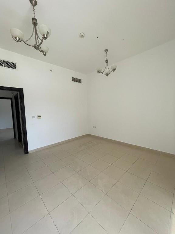 Well Maintained |Spacious Family Building |Prime Location in United Arab Emirates - Image 10
