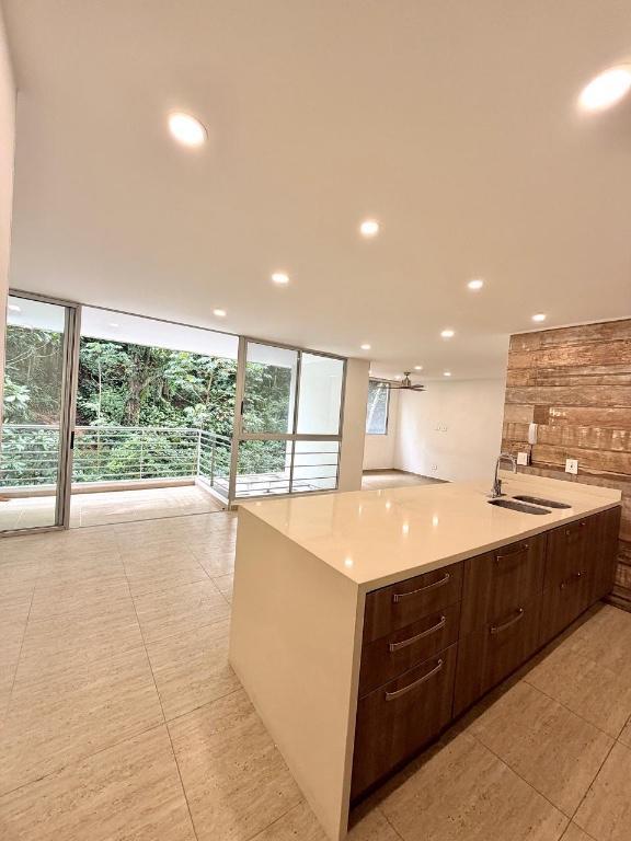 VENTA APARTAMENTO CONDOMINIO ABADÍAS. CONJUNTO MONTEOLIVETTO en Bucaramanga - Imagen 5