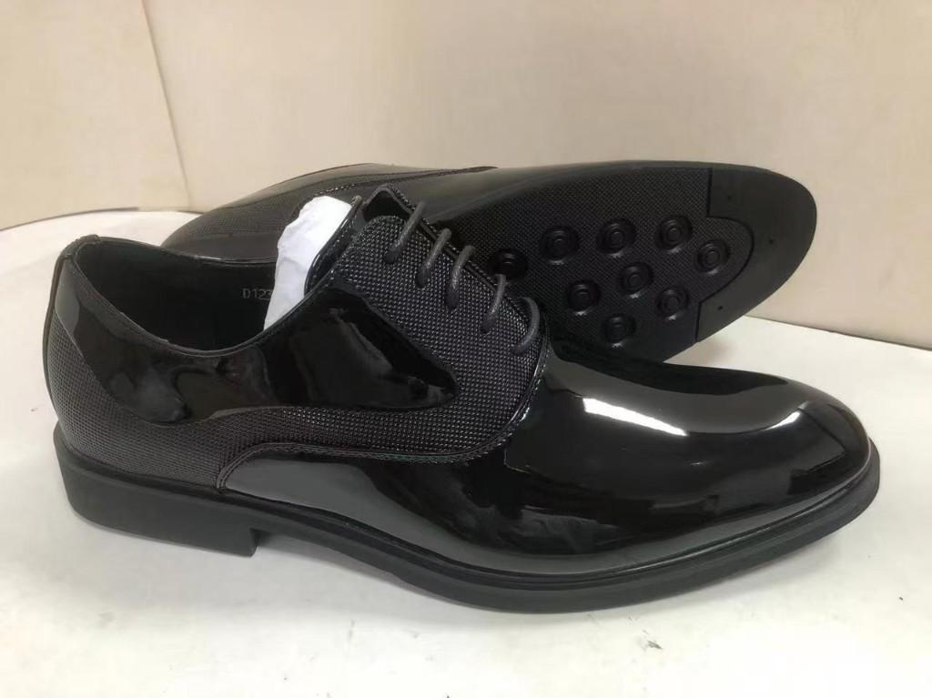 Men Wet look official shoes in Kenya - Image 8