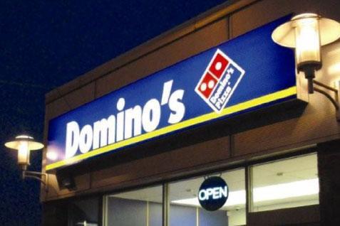 Panaflex Frontlit Sign Boards in Karachi | Shop Front Signage in Pakistan - Image 4