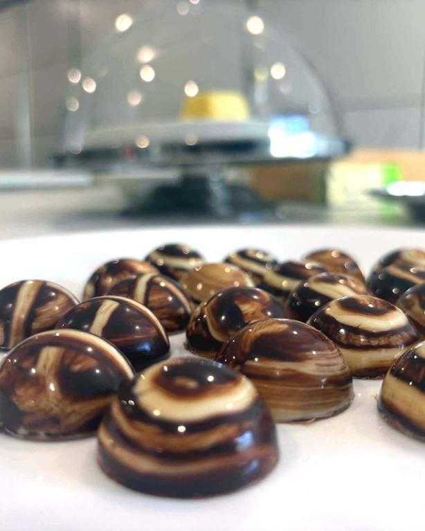Chocolate Making Experience Level 1 in Nowra - Image 2