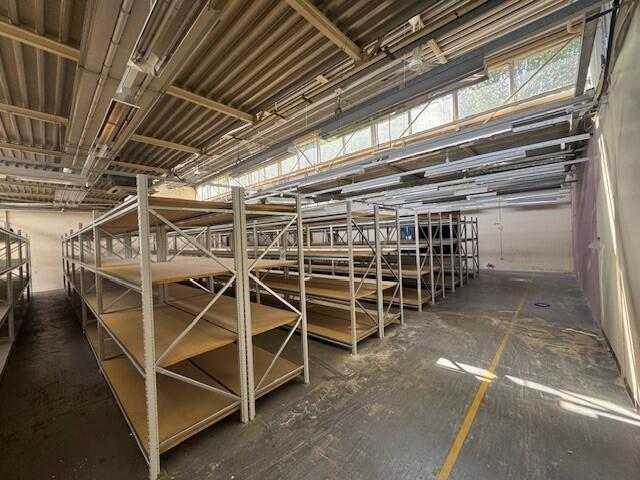 Kennedy House, Murray Road, Warehouse To Lease in Orpington - Image 1