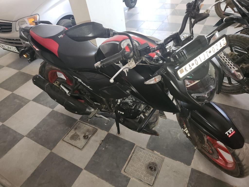 Apache RTR 160 4v special edition in Vasanth Nagar - Image 3