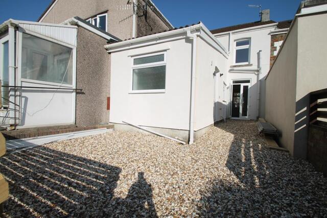 Blaina, Lancaster Street, Abertillery, 3 Bedroom Terraced in Abertillery - Image 1