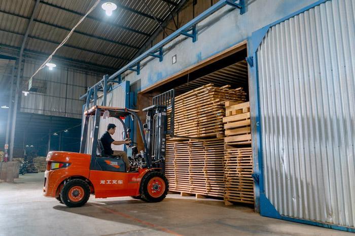 RFID for SME Logistics Tracking A Comprehensive Pros and Cons A in Choi Hung - Image 1